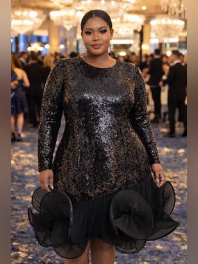 Saks Fifth Avenue Black Sequin and Mesh Twirl Pleat Formal Dress 2x/3x (see Meas